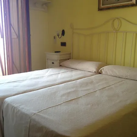Aranda Affittacamere 4*